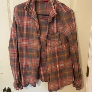 *Cute* Daytrip Flannel - Burnt Orange & Gray, Perfect for Fall Weather! 🍁